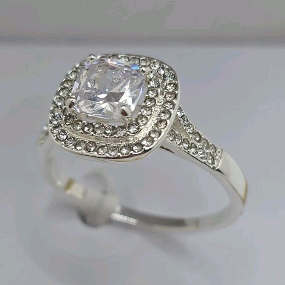 Silver Plated Cubic Zirconia Halo Cocktail Ring White Stone Size 10 Jewelry